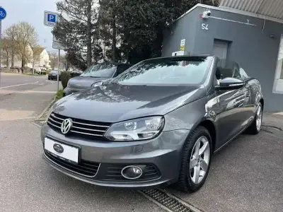 Gebraucht VW Eos Basis 122 PS (89 kW) 2011 Indiumgrau metallic Cabrio