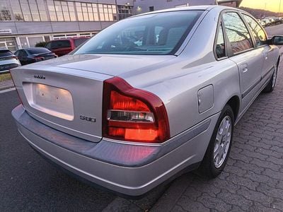 Begagnad Volvo S80 140 HK (102 kW) 2002 Silver Sedan