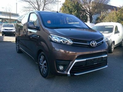 Gebraucht Toyota Proace Verso 144 PS (105 kW) 2022 Braun Kombi