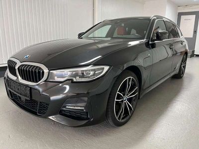 BMW 330e