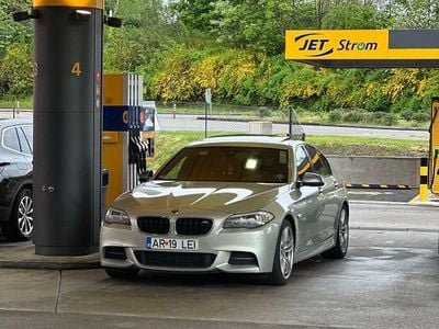 BMW M550