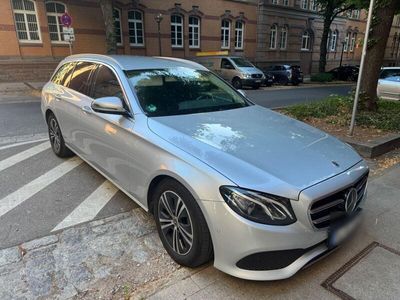 Mercedes E220