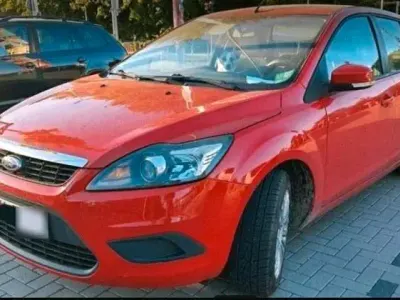 Gebraucht Ford Focus 125 PS (91 kW) 2009 Rot Kombi