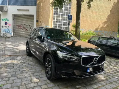 Gebraucht Volvo XC60 Momentum 190 PS (139 kW) 2018 Schwarz SUV