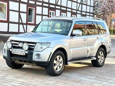 Gebraucht Mitsubishi Pajero Intense 170 PS (125 kW) 2007 Silber SUV