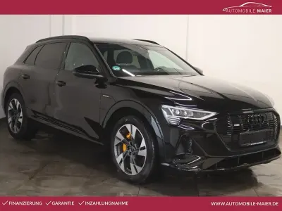 Gebraucht Audi e-tron S-Line 300 kW (408 PS) 2023 Brillantschwarz SUV