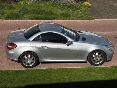 Usata Mercedes SLK200 163 CV (119 kW) 2008 Argento Cabrio