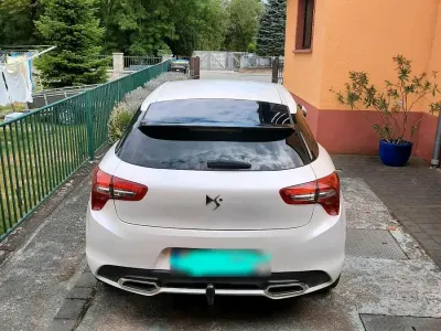 Gebraucht Citroën DS5 So Chic 165 PS (121 kW) 2015 Weiß Kleinwagen