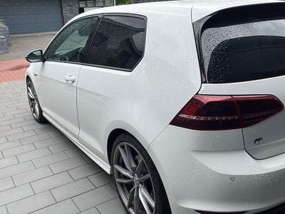 Second-hand VW Golf VII R 300 CP (220 kW) 2015 Alb Berlinǎ