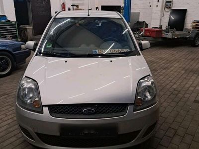 gebraucht Ford Fiesta 1,3 l