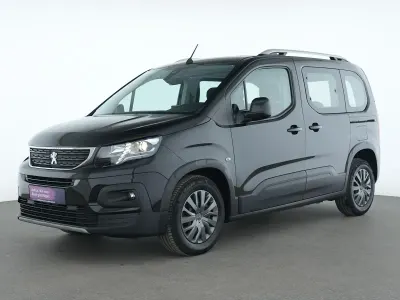 Gebraucht Peugeot Rifter Allure 131 PS (96 kW) 2021 Onyx schwarz Van / Kleinbus