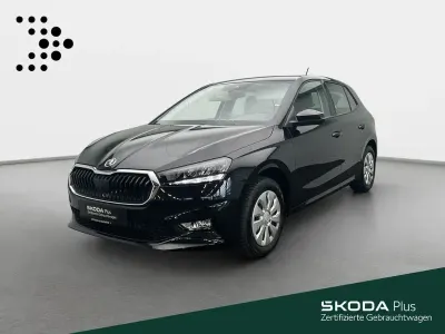 Używany Skoda Fabia Essence 95 KM (69 kW) 2025 Czarny Hatchback