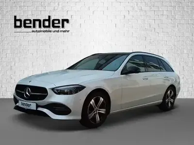 Gebraucht Mercedes C220 Night 200 PS (147 kW) 2023 Weiß Kombi