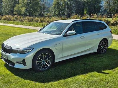 Brugt BMW 330e Sport Line 292 HK (214 kW) 2020 Hvid Stationcar