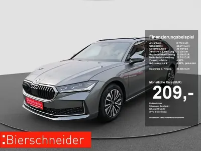Gebraucht Skoda Superb Selection 150 PS (110 kW) 2025 Grau Kombi