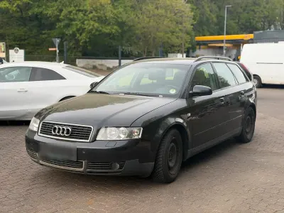 Gebraucht Audi A4 131 PS (96 kW) 2001 Limousine