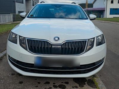 Gebraucht Skoda Octavia Sport 150 PS (110 kW) 2019 Weiß Kombi