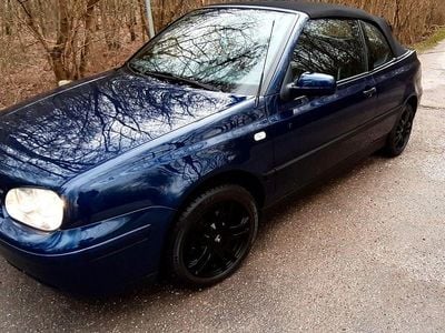 Gebraucht VW Golf 116 PS (85 kW) 2003 Blau Cabrio