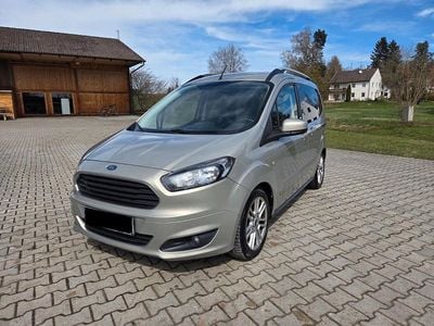 Gebraucht Ford Tourneo Courier Trend 95 PS (69 kW) 2014 Grau Van / Kleinbus