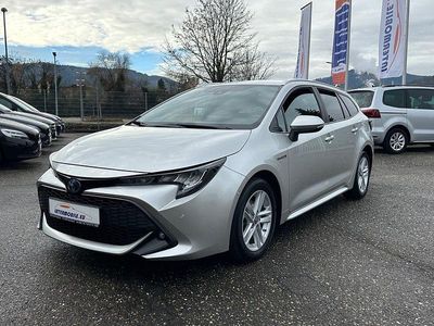 Gebraucht Toyota Corolla 122 PS (89 kW) 2020 Precious silver Kombi