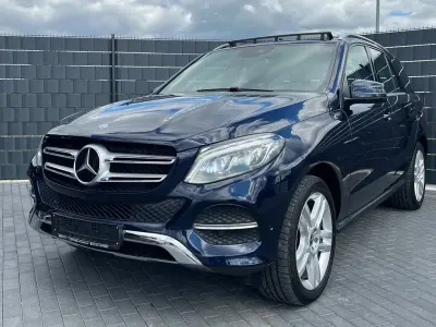 Używany Mercedes GLE400 333 KM (244 kW) 2017 Niebieski SUV