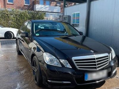 Mercedes E200