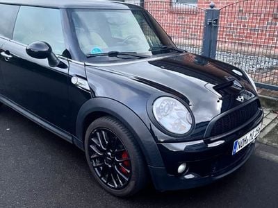 Schwarz Gebraucht 2010 Mini John Cooper Works Kleinwagen | 8.500 €