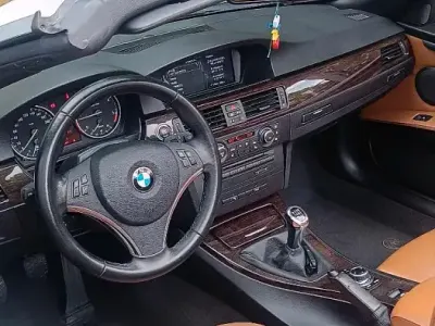 Gebraucht BMW 320 Cabriolet 184 PS (135 kW) 2012 Weiß Cabrio