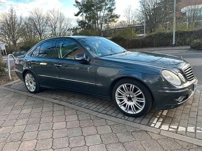 Gebraucht Mercedes E280 190 PS (139 kW) 2009 Grau Limousine