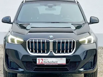 Gebraucht BMW X1 M Sport 211 PS (155 kW) 2023 Black sapphire metallic SUV