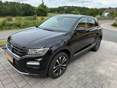 Gebraucht VW T-Roc IQ Drive 116 PS (85 kW) 2020 Schwarz SUV