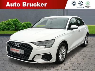 Weiss Gebraucht 2023 Audi A3 Limousine | 26.870 € (Fairer Preis)
