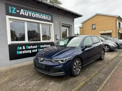 Gebraucht VW Golf VIII Active 150 PS (110 kW) 2021 Blau Limousine
