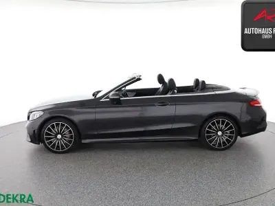 Używany Mercedes C300 AMG 245 KM (180 kW) 2021 Szary Kabriolet