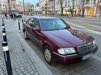 Usata Mercedes 250 150 CV (110 kW) 1997 Rosso Berlina