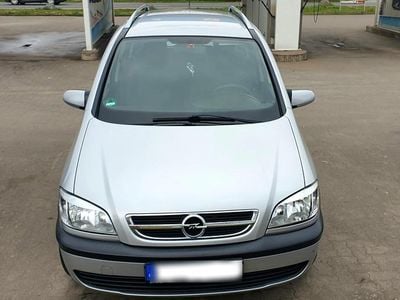 Gebraucht Opel Zafira 140 PS (102 kW) 2004 Silber Van / Kleinbus