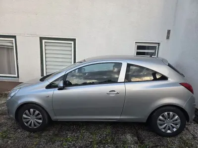 Gebraucht Opel Corsa Edition 80 PS (58 kW) 2010 Kleinwagen