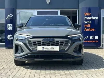 Gebraucht Audi Q8 e-tron S-Line 250 kW (340 PS) 2023 Grau SUV