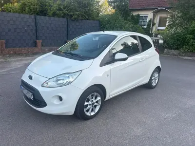 Gebraucht Ford Ka Cool & Sound Edition 69 PS (50 kW) 2015 Weiß Kleinwagen