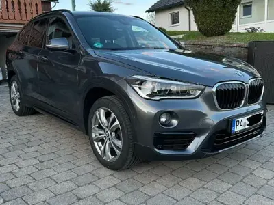 Gebraucht BMW X1 Sport Line 150 PS (110 kW) 2019 Grau SUV