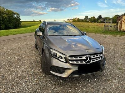 Mercedes GLA180