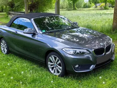 Gebraucht BMW 220 Sport Line 184 PS (135 kW) 2016 Grau Cabrio