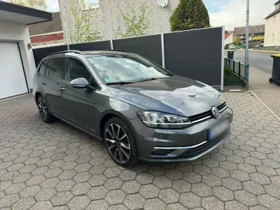 Gebraucht VW Golf VII Highline 150 PS (110 kW) 2019 Grau Kombi