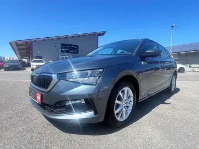 Gebraucht Skoda Scala Ambition 116 PS (85 kW) 2019 Grau Kleinwagen