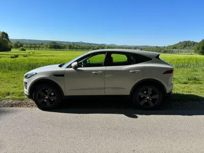 Używany Jaguar E-Pace S 150 KM (110 kW) 2019 Szary SUV