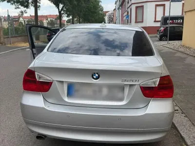 Gebraucht BMW 320 150 PS (110 kW) 2005 Silber Limousine