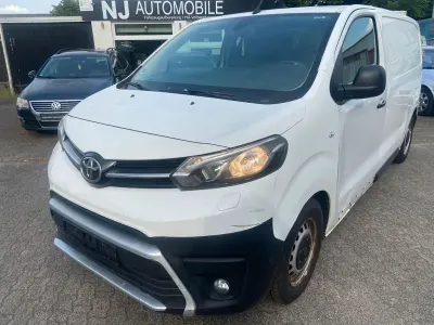 Gebraucht Toyota Proace 116 PS (85 kW) 2019 Weiß Van / Kleinbus