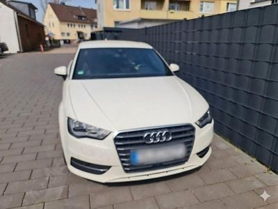 Second-hand Audi A3 Ambition 150 CP (110 kW) 2014 Alb Berlinǎ