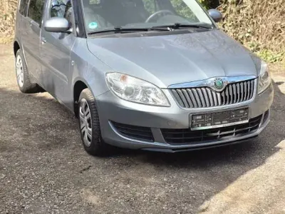 Gebraucht Skoda Roomster 105 PS (77 kW) 2010 Grau Van / Kleinbus