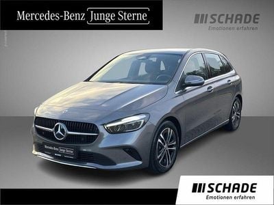 Grau Gebraucht 2024 Mercedes B180 Progressive Van / Kleinbus | 28.350 € (Guter Preis)
